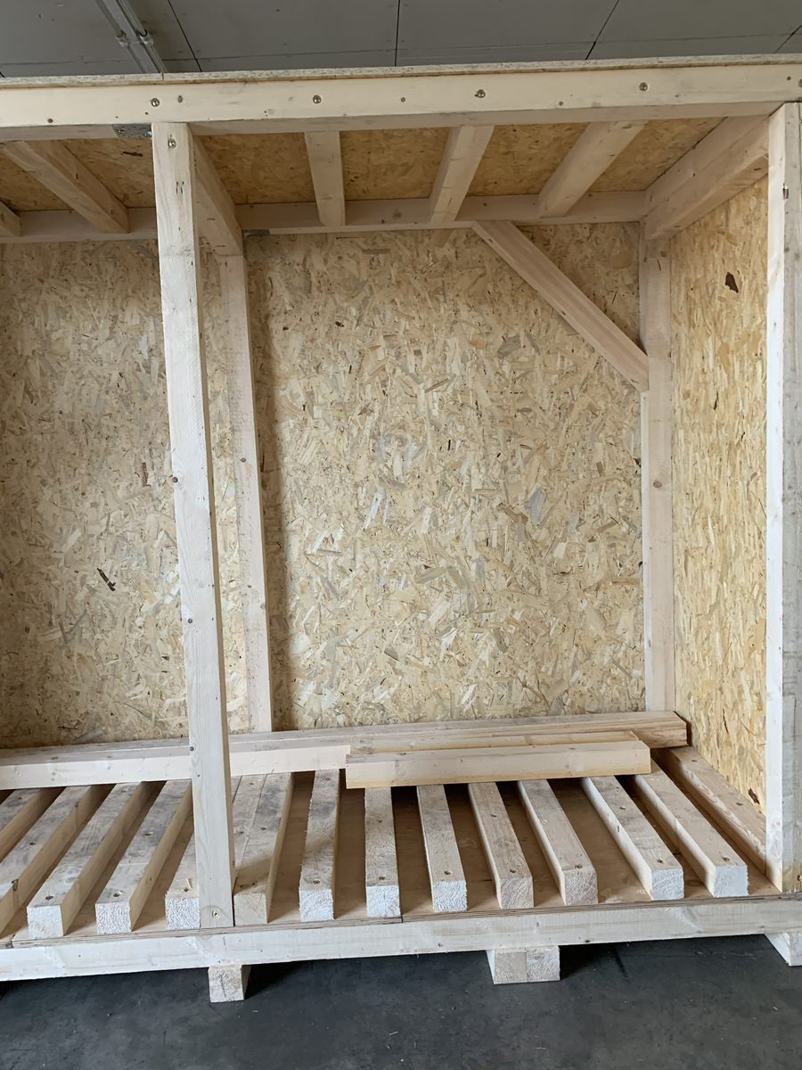 Massiver Transportboden mit Kufen